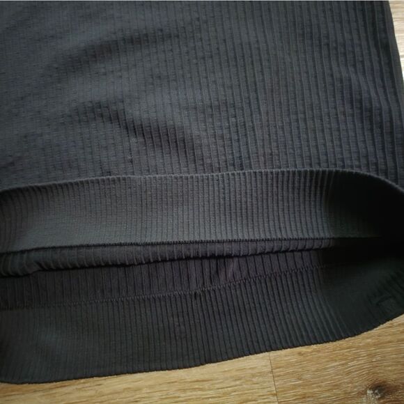 Lululemon Black Fitted Long Sleeve Hoodie - Picture 7 of 7